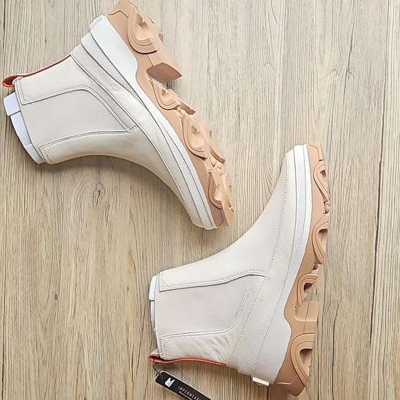 Sorel Cream Leather Brex Chelsea Boots 11 NWT - Picture 2 of 10
